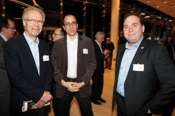 Elo a aidé Actual (Trophée Finances), pour sa transformation touchant ses factures fournisseurs. De gauche à droite, Frédéric Boucher, Directeur général OPUS Technologies, Aymeric Martin, Consultant Elo et Pierre Himmelmann, directeur des Opérations Elo pour la France