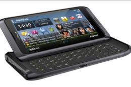 Le Nokia E7 est disponible en France