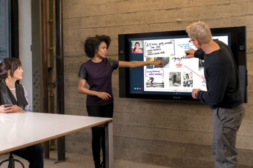 Surface Hub. Ecran tactile géant 4K Microsoft