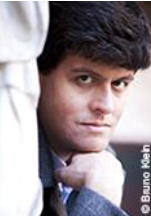 Philosophe agrégé ayant fait l’Ecole Normale Supérieure, Gaspard Koenig dirige le think-tank Génération Libre, qu’il a fondé en 2013. Il a travaillé précédemment au cabinet de Christine Lagarde à Bercy, et à la BERD à Londres. Il est auteur de romans et d’essais, et chroniqueur dans Les Echos et L’Opinion. Gaspard Koenig a fait paraître récemment « Le révolutionnaire, l’expert et le geek » chez Plon.