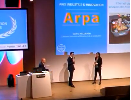Cédric Fellrath, directeur industriel et de production d'Arpa reçoit son trophée Innovation et industrie Cédric Fellrath, Arpa